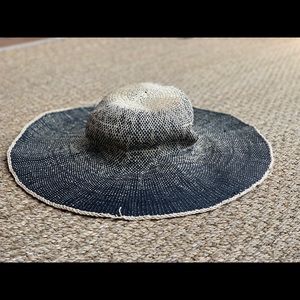 Summer hat Four Buttons by San Diego Mar Co